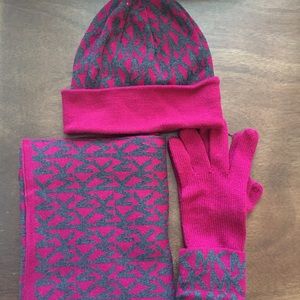 Michael Kors hat scarf gloves set